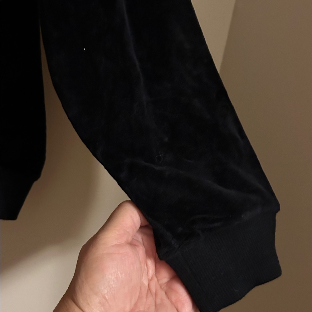 Alfred Dunner brushed 75% cotton/25% polyester black jacket red rose trim size14 - Picture 7 of 7
